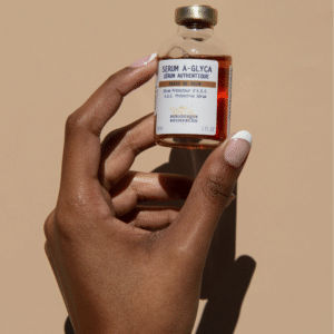 hand with serum A-Glyca